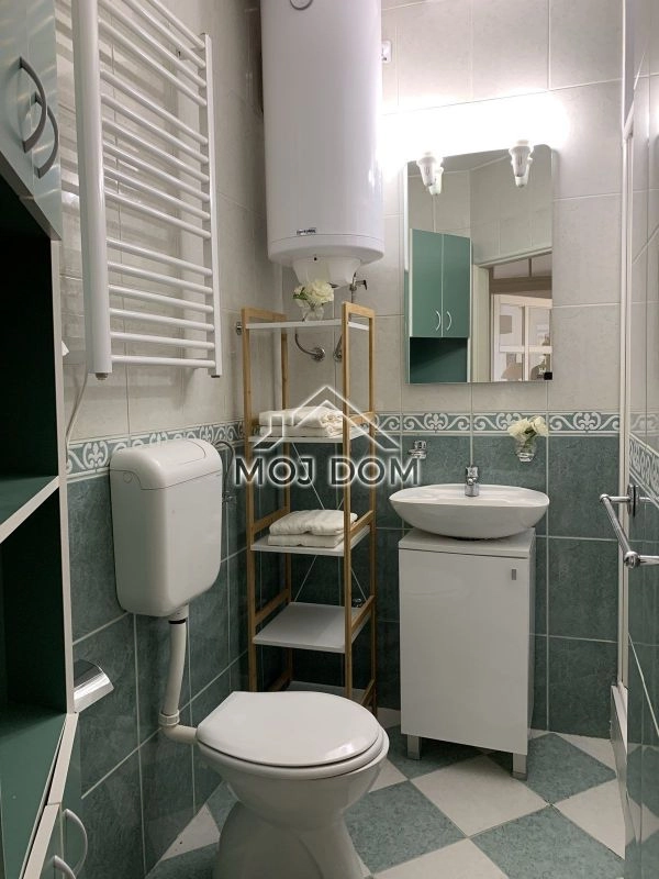 Izdavanje: Trosoban stan 110 m² – Gorica C, Podgorica — fotografija 16