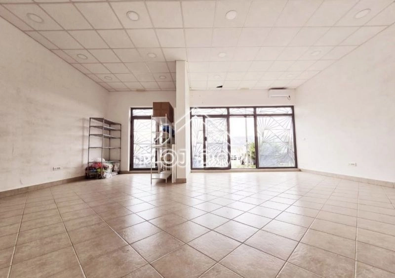 Poslovni-prostor-120-m²-na-Starom-aerodromu-Podgorica-2 Izdavanje: Poslovni prostor 120 m² – Stari aerodrom, Podgorica — fotografija 3