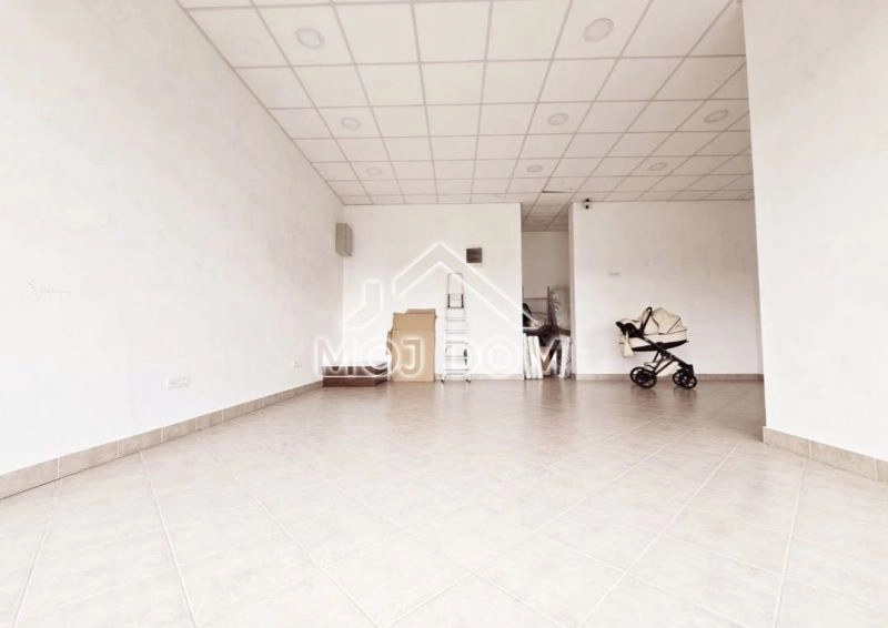 Poslovni-prostor-120-m²-na-Starom-aerodromu-Podgorica-3 Izdavanje: Poslovni prostor 120 m² – Stari aerodrom, Podgorica — fotografija 4