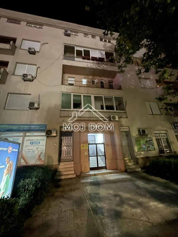 Poslovni-prostor-45-m²-u-Centru-Podgorica-1 Poslovni prostor 45 m² u centru Podgorice — fotografija 2