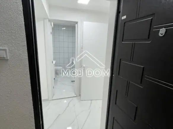 Poslovni prostor 45 m² u centru Podgorice — fotografija 3