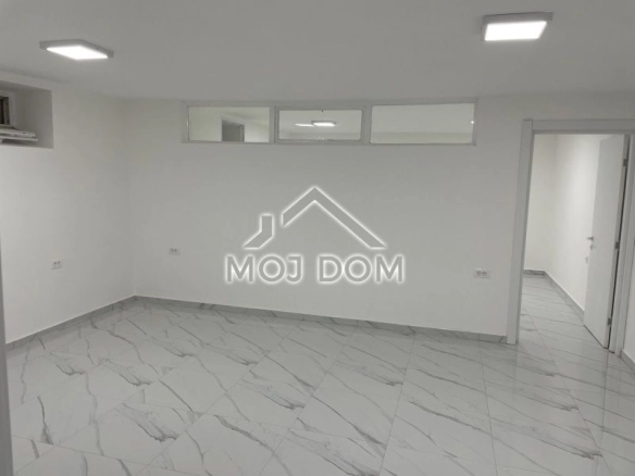 Poslovni prostor 45 m² u centru Podgorice — fotografija 4