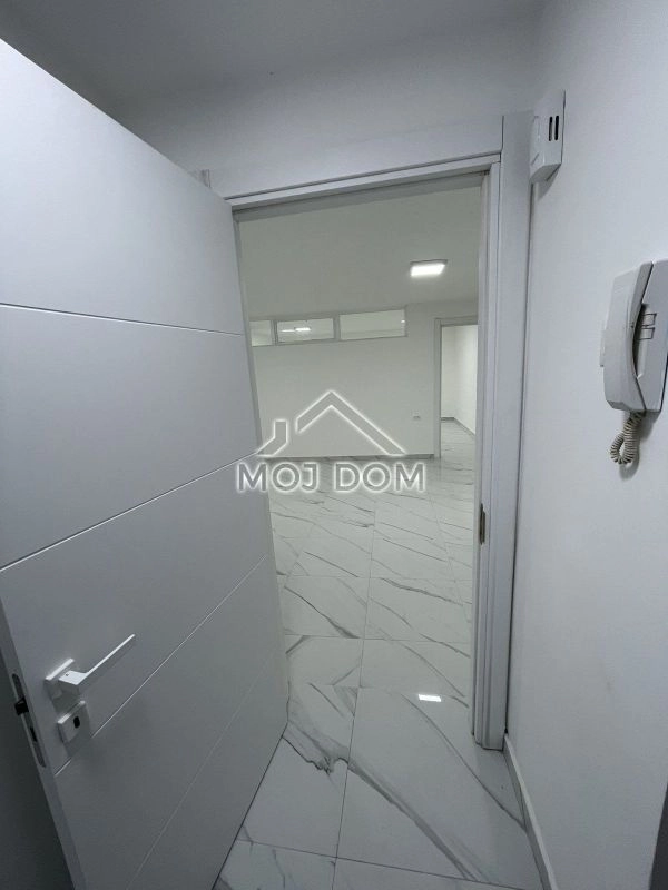 Poslovni-prostor-45-m²-u-Centru-Podgorica-4 Poslovni prostor 45 m² u centru Podgorice — fotografija 5