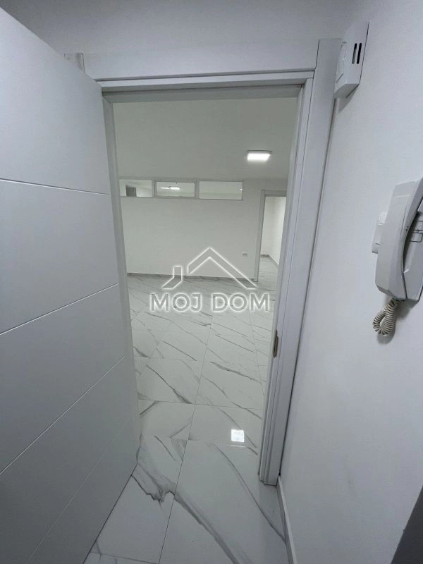 Poslovni-prostor-45-m²-u-Centru-Podgorica-5 Poslovni prostor 45 m² u centru Podgorice — fotografija 6