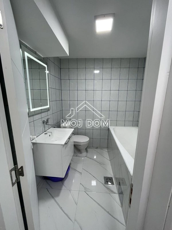 Poslovni-prostor-45-m²-u-Centru-Podgorica-9 Poslovni prostor 45 m² u centru Podgorice — fotografija 10