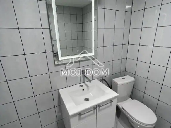 Poslovni prostor 45 m² u centru Podgorice — fotografija 12