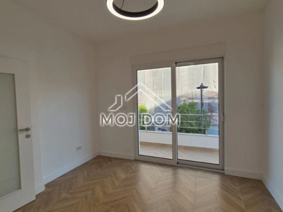 Izdavanje: Poslovni prostor 62 m² – Centar, Podgorica — fotografija 3