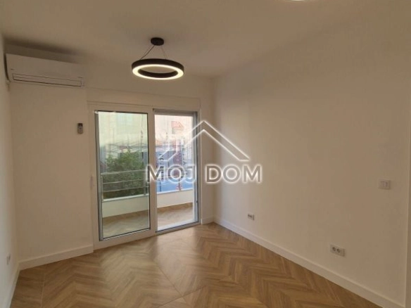 Izdavanje: Poslovni prostor 62 m² – Centar, Podgorica — fotografija 4