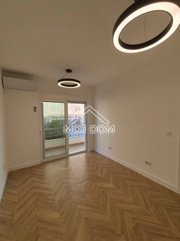 Poslovni-prostor-62-m²-u-centru-Podgorice-3 Izdavanje: Poslovni prostor 62 m² – Centar, Podgorica — fotografija 4