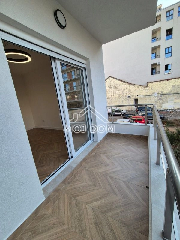 Poslovni-prostor-62-m²-u-centru-Podgorice-6 Izdavanje: Poslovni prostor 62 m² – Centar, Podgorica — fotografija 7