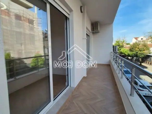 Izdavanje: Poslovni prostor 62 m² – Centar, Podgorica — fotografija 8