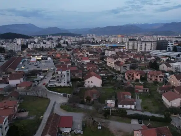 Plac 993 m² – Zabjelo, Podgorica — fotografija 2
