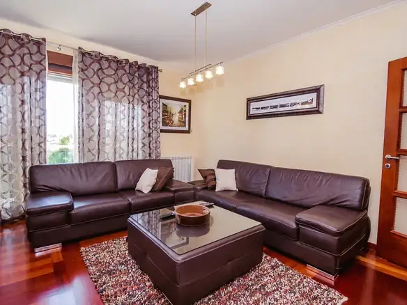 Izdavanje: Dvosoban stan 85 m² – Gorica C, Podgorica — fotografija 2