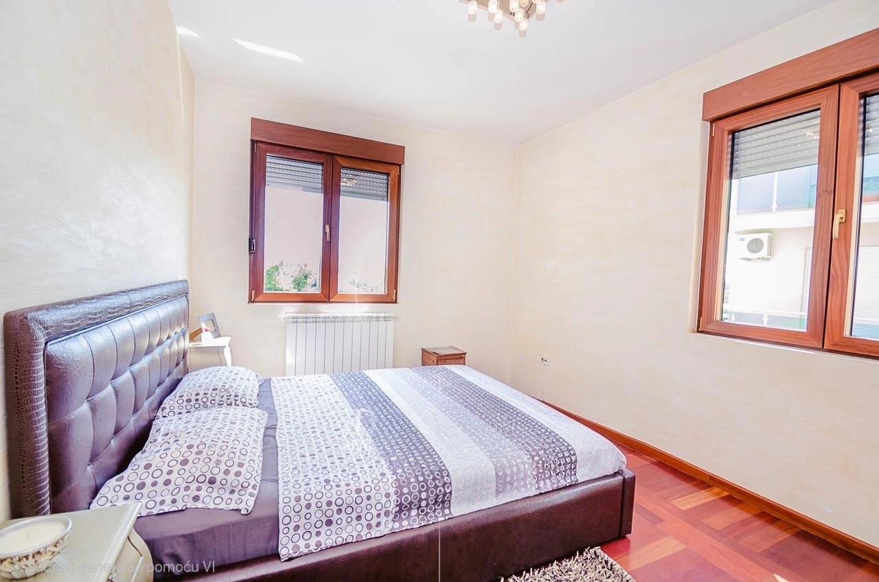 Namjesten-dvosoban-stan-Gorica-C-Podgorica-4 Izdavanje: Dvosoban stan 85 m² – Gorica C, Podgorica — fotografija 5