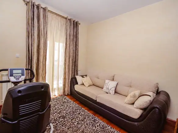 Izdavanje: Dvosoban stan 85 m² – Gorica C, Podgorica — fotografija 7