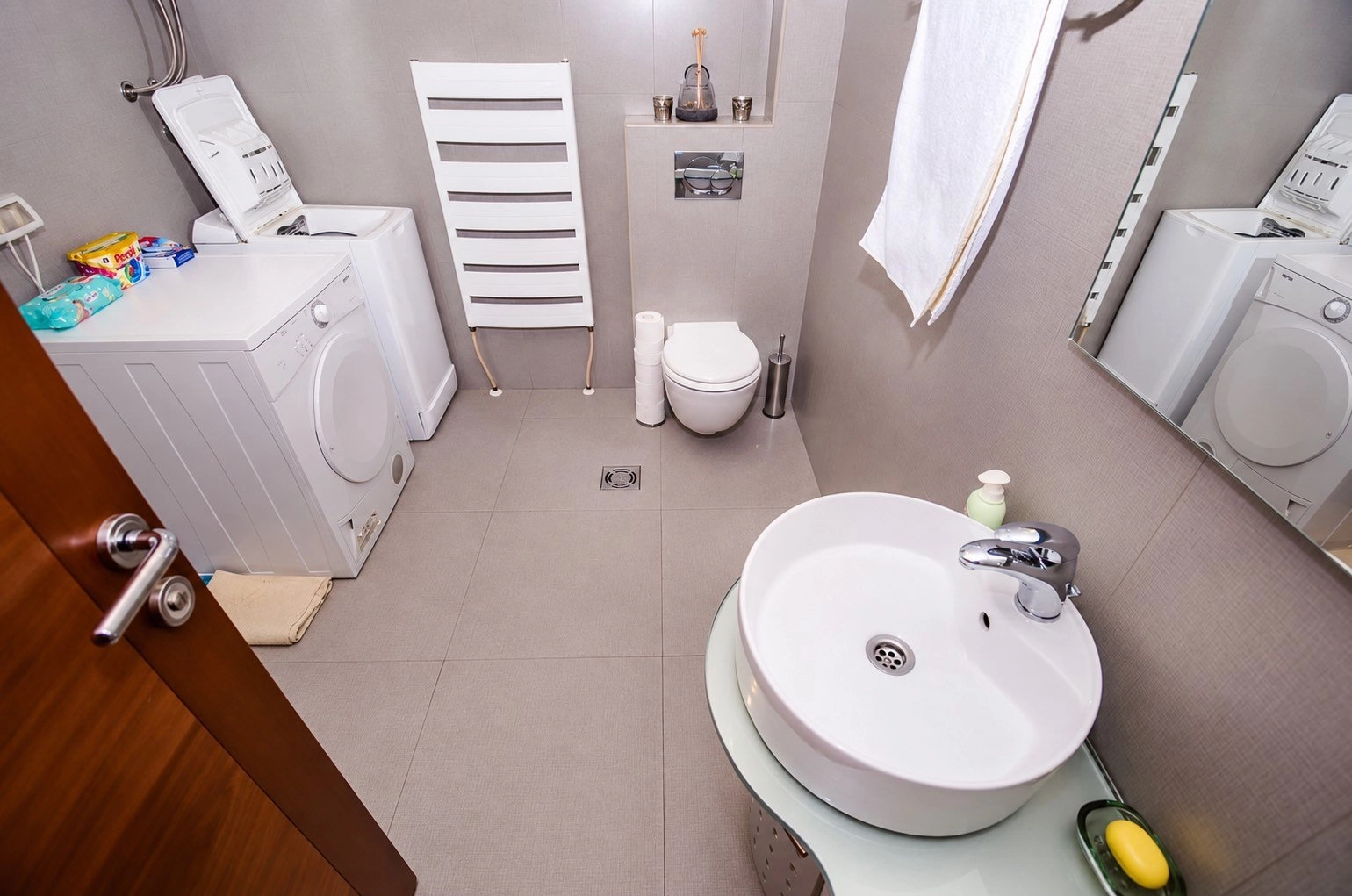 Namjesten-dvosoban-stan-Gorica-C-Podgorica-8 Izdavanje: Dvosoban stan 85 m² – Gorica C, Podgorica — fotografija 9