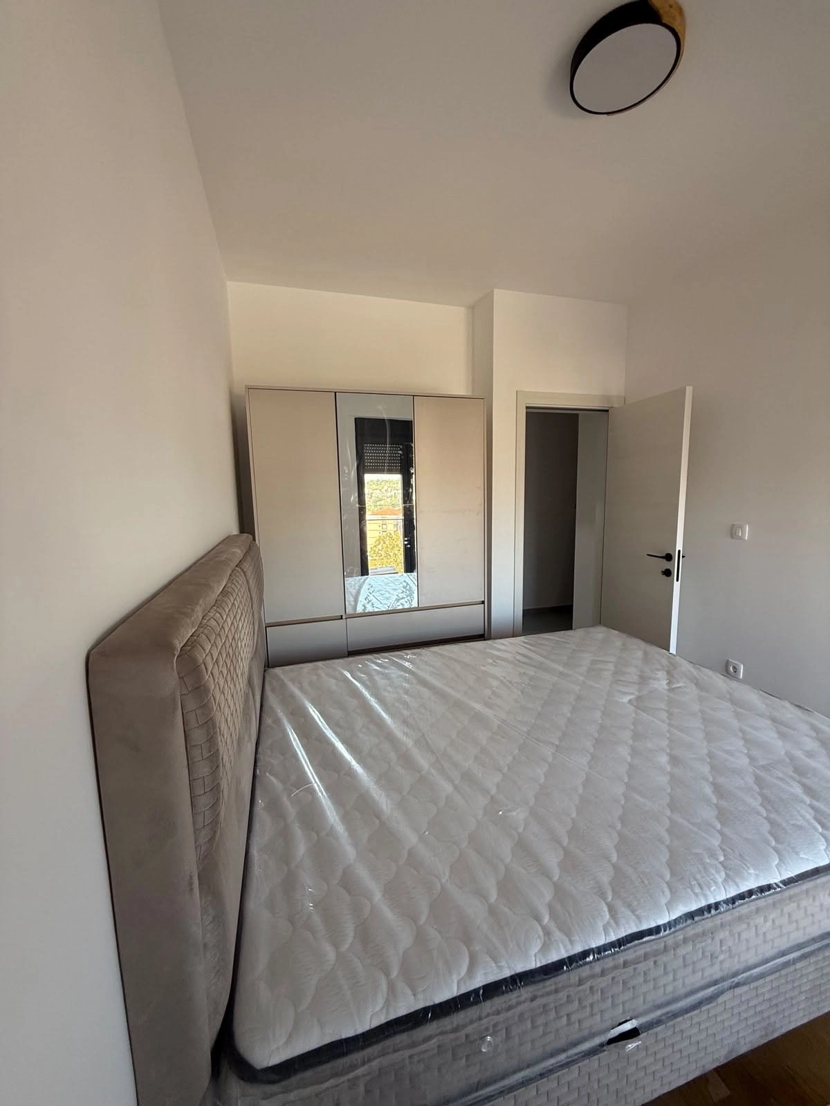Dvosoban-stan-na-Starom-Aerodromu-Podgorica-4 Izdavanje: Dvosoban stan 64 m² – Stari aerodrom, Podgorica — fotografija 5