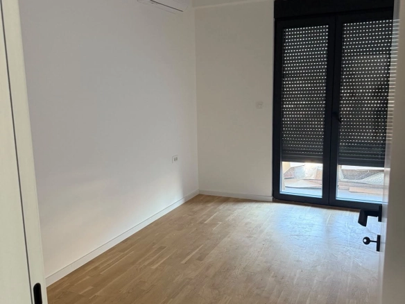 Izdavanje: Dvosoban stan 64 m² – Stari aerodrom, Podgorica — fotografija 10