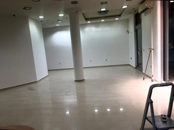 Izdavanje: Poslovni prostor 46 m² – Budva — fotografija 3