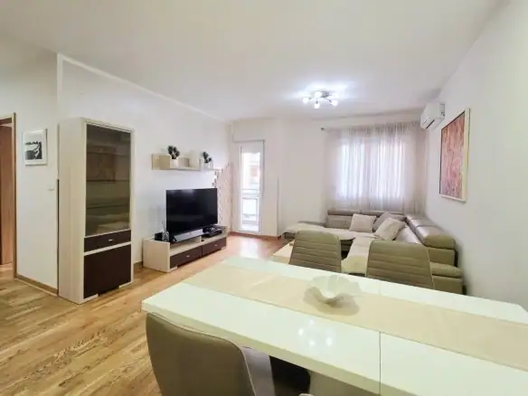 Izdavanje: Dvosoban stan 65 m² – City kvart, Podgorica — fotografija 4