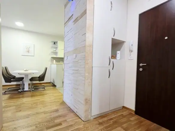 Izdavanje: Dvosoban stan 65 m² – City kvart, Podgorica — fotografija 10