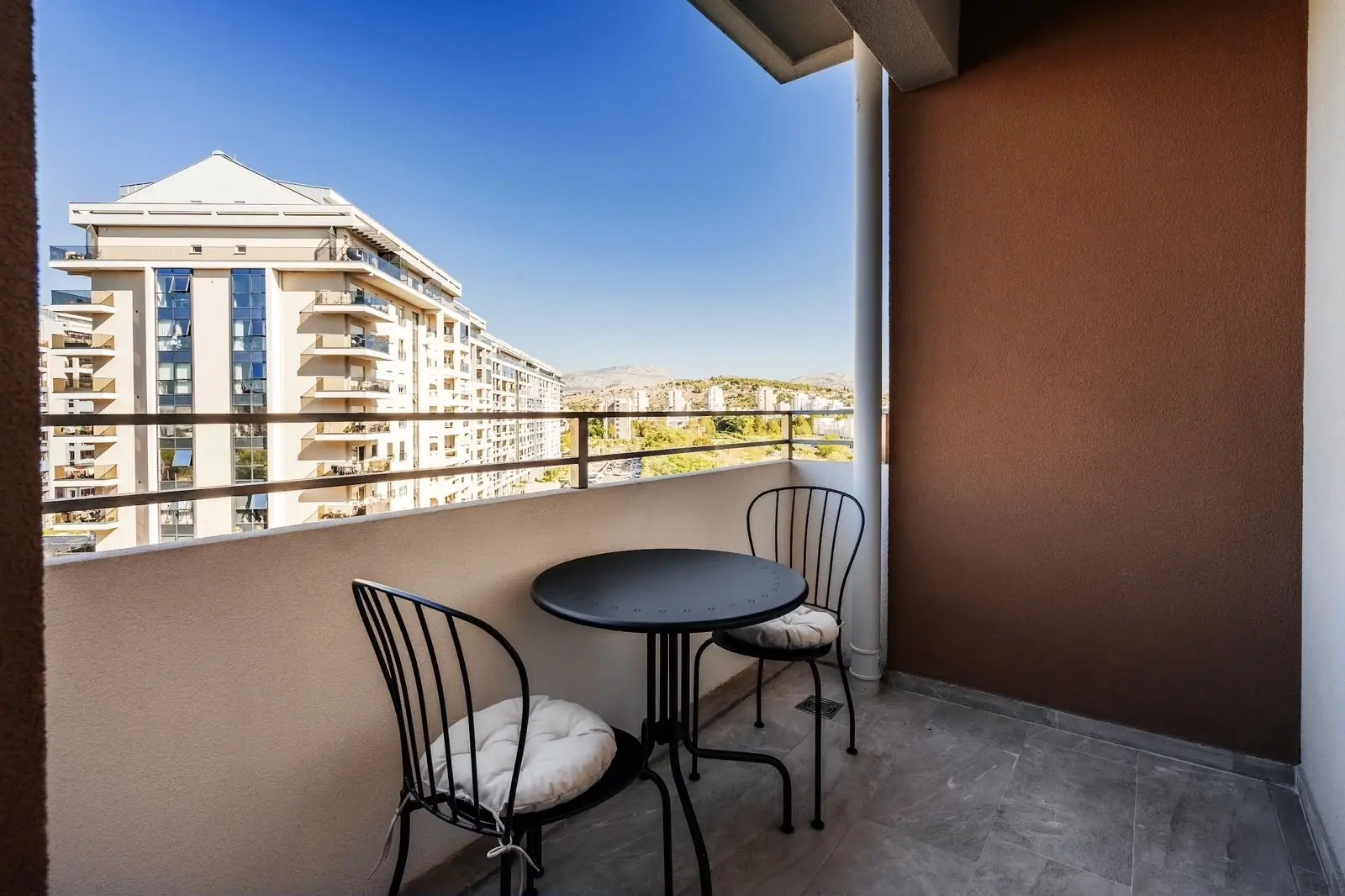 Izdavanje: Jednosoban stan 50 m² – Central Point, Podgorica — fotografija 4