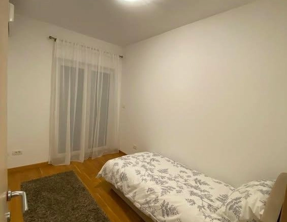Izdavanje: Trosoban stan – City kvart, Podgorica — fotografija 5