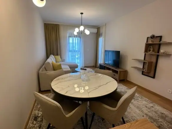 Izdavanje: Jednosoban stan 45 m² – New City, Podgorica — fotografija 2