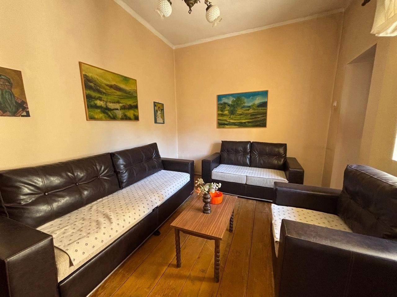 Prizemna-kuca-sa-potkrovljem-Bogdanov-kraj-Cetinje Prizemna kuća sa potkrovljem