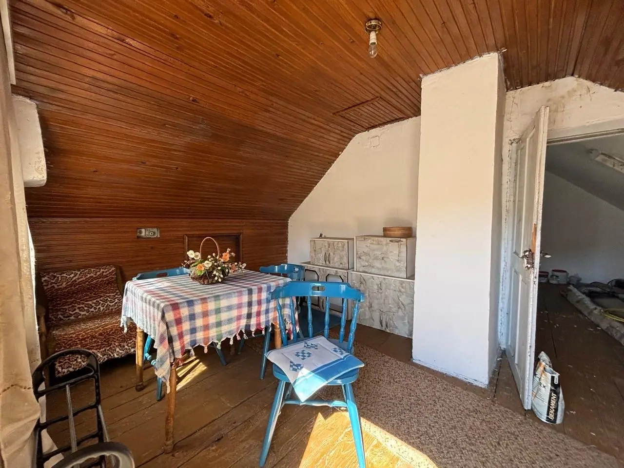 Prizemna-kuca-sa-potkrovljem-Bogdanov-kraj-Cetinje-7 Kuća 70 m² – Cetinje — fotografija 8