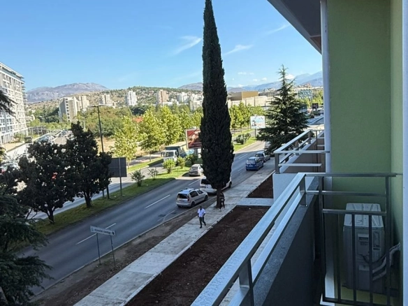 Izdavanje: Jednosoban stan 40 m² – Podgorica — fotografija 2