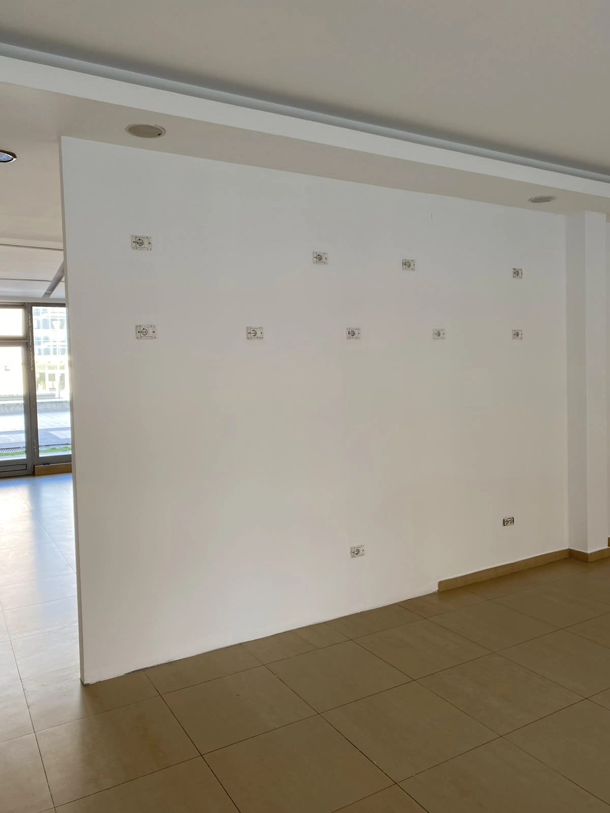 Izdavanje: Poslovni prostor 145 m² – City kvart, Podgorica — fotografija 5
