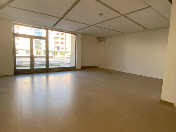 Izdavanje: Poslovni prostor 145 m² – City kvart, Podgorica — fotografija 7