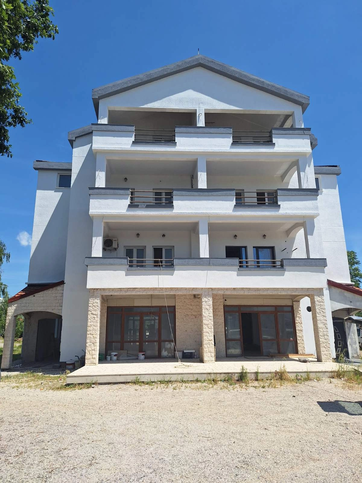 Izdavanje: Poslovni prostor 72 m² – Gornja Gorica, Podgorica — fotografija 4