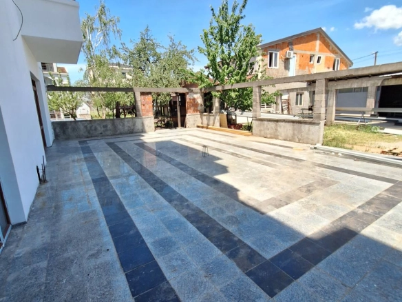 Izdavanje: Poslovni prostor 72 m² – Gornja Gorica, Podgorica — fotografija 7