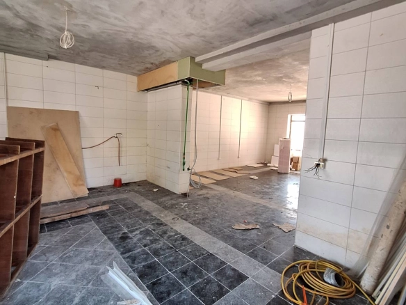 Izdavanje: Poslovni prostor 72 m² – Gornja Gorica, Podgorica — fotografija 12