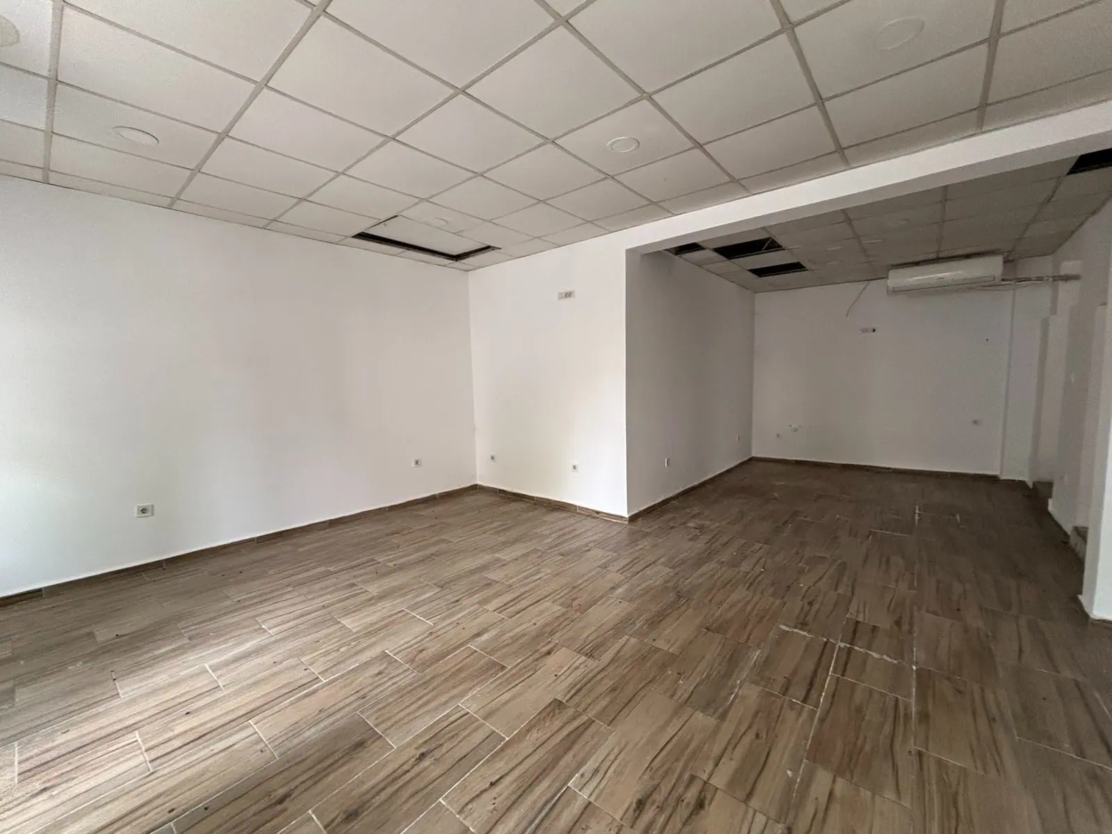 Kuca-u-nizu-u-Bajovoj-ulici-centar-Cetinja-3 Kuća 48 m² – Cetinje — fotografija 4
