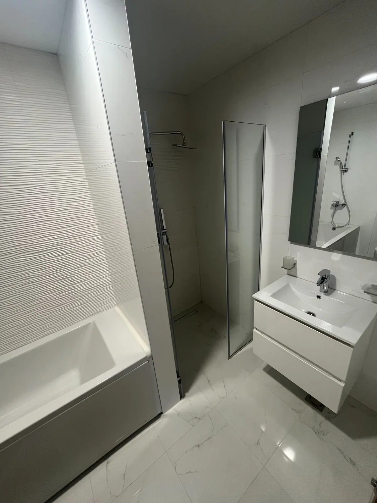 Cetvorosoban-duplex-stan-u-Master-kvartu-Podgorica-7 Izdavanje: Četvorosoban stan – Master kvart, Podgorica — fotografija 8