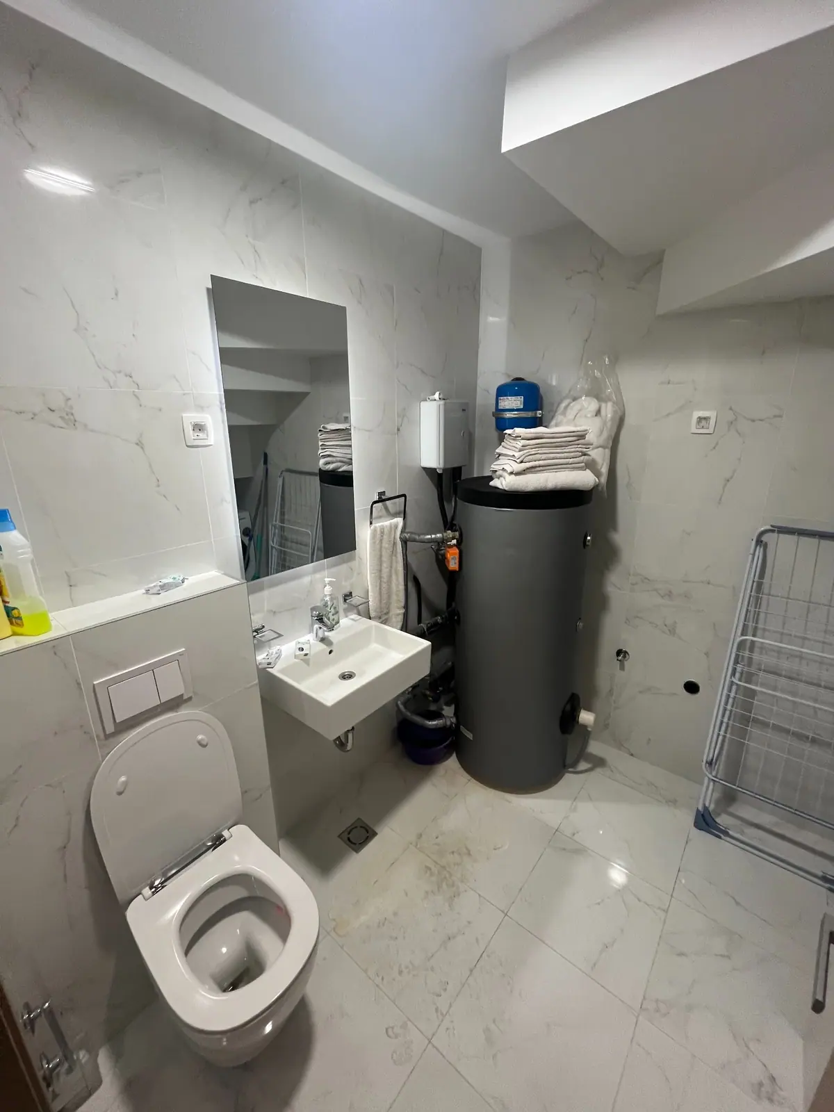 Cetvorosoban-duplex-stan-u-Master-kvartu-Podgorica-14 Izdavanje: Četvorosoban stan – Master kvart, Podgorica — fotografija 15