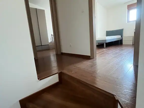Izdavanje: Dvosoban stan 69 m² – Master kvart, Podgorica — fotografija 10