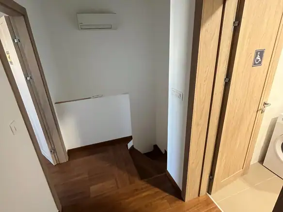 Izdavanje: Dvosoban stan 69 m² – Master kvart, Podgorica — fotografija 11
