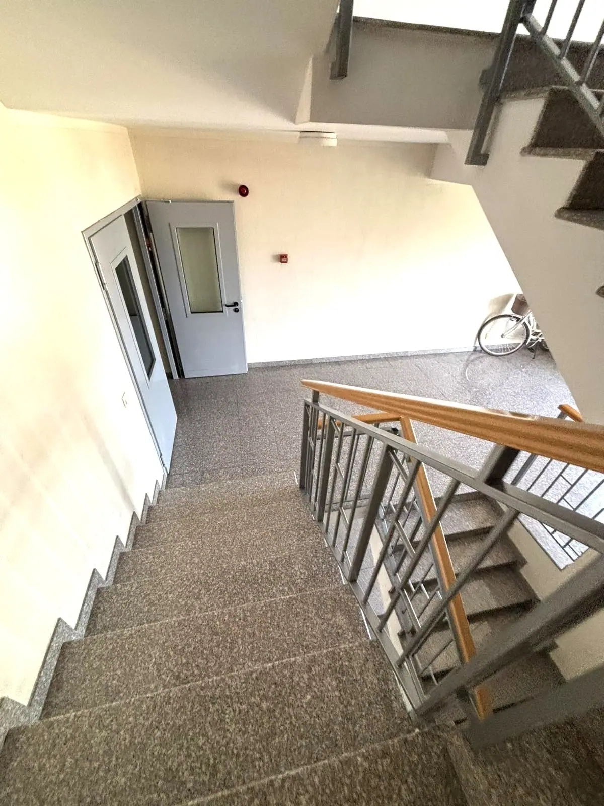 Jednosoban-stan-u-Bloku-9-Podgorica-14 Izdavanje: Jednosoban stan 45 m² – Blok 9, Podgorica — fotografija 15