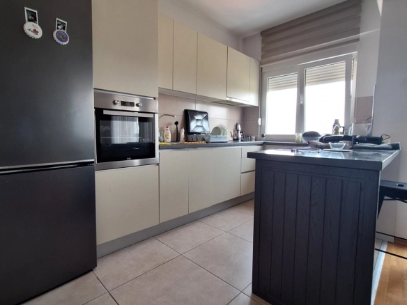 Trosoban stan 82 m² – Zabjelo, Podgorica — fotografija 3