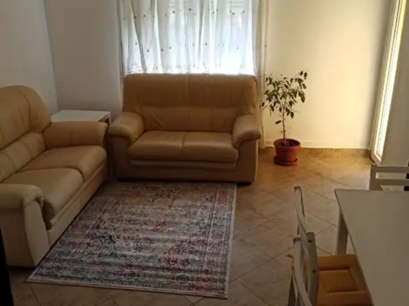 Izdavanje: Dvosoban stan – Centar, Podgorica — fotografija 2