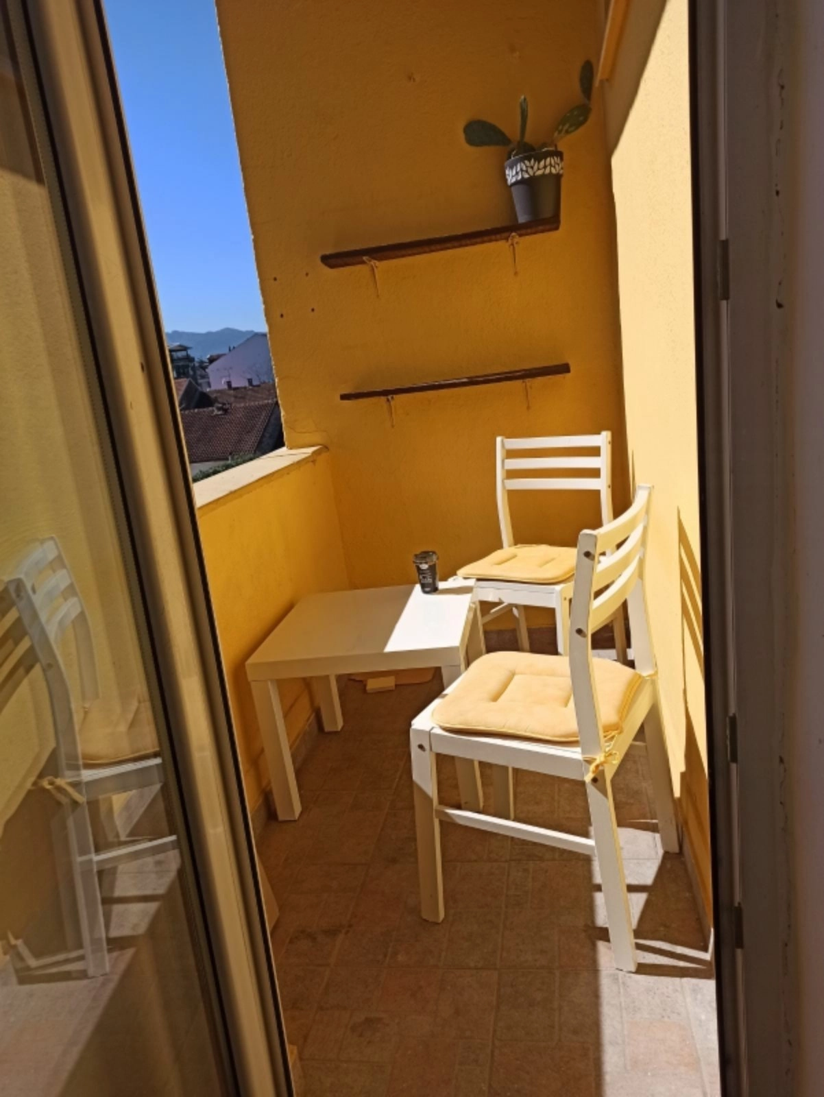 Izdavanje: Dvosoban stan – Centar, Podgorica — fotografija 7