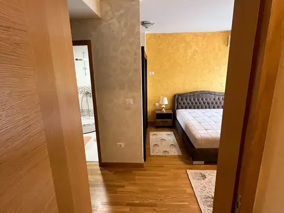 Izdavanje: Dvosoban stan 70 m² – City kvart, Podgorica — fotografija 12