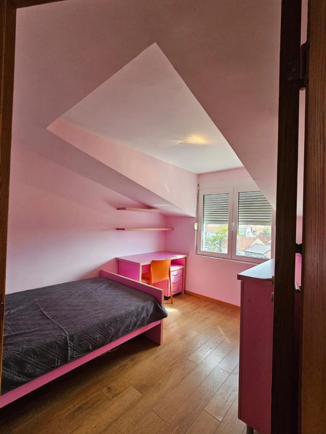 Trosoban-dupleks-stan-Zelenika-Podgorica-9 Izdavanje: Trosoban stan 150 m² – Zelenika, Podgorica — fotografija 10