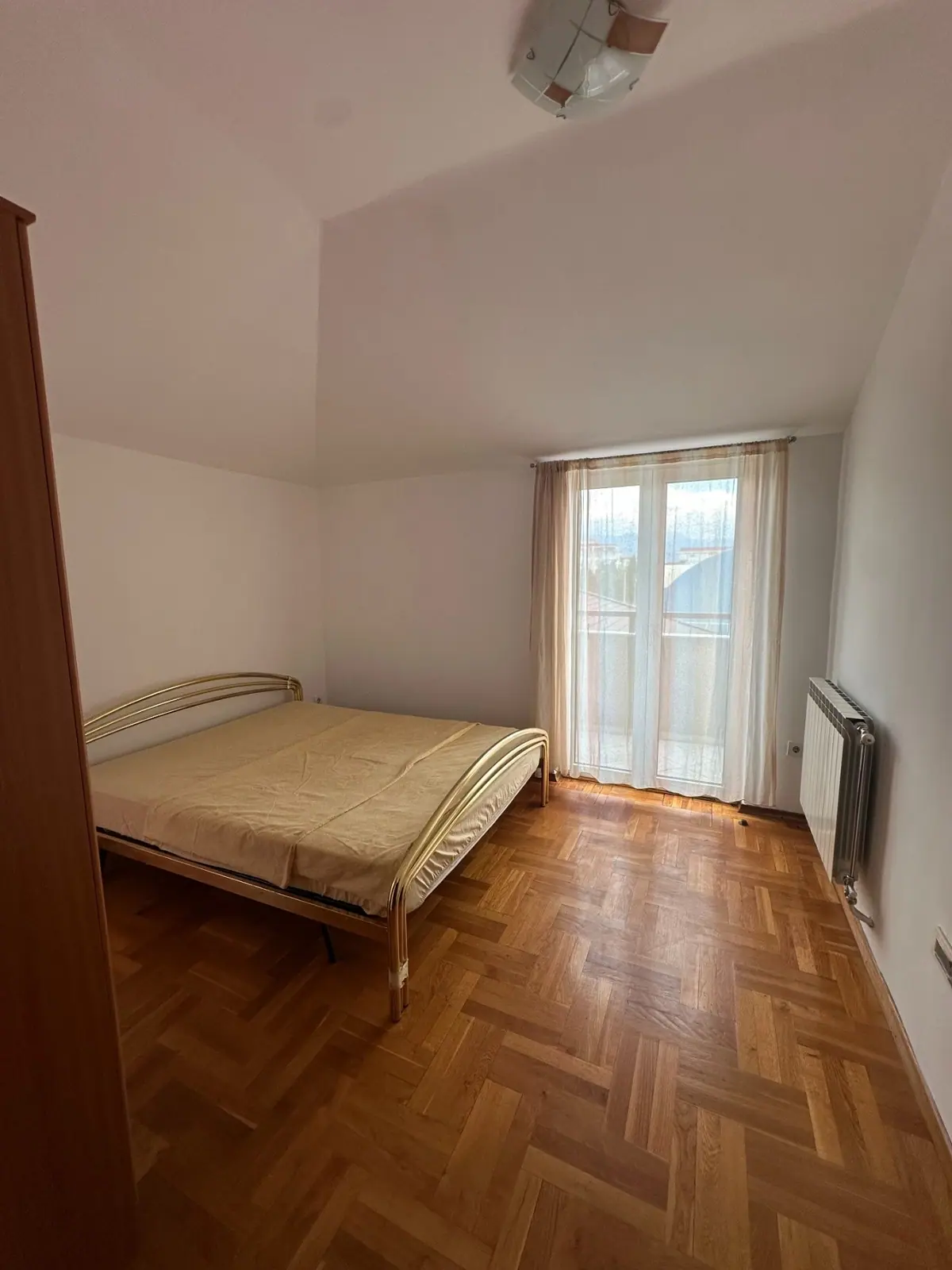 Izdavanje: Četvorosoban stan 150 m² – Stari aerodrom, Podgorica — fotografija 6