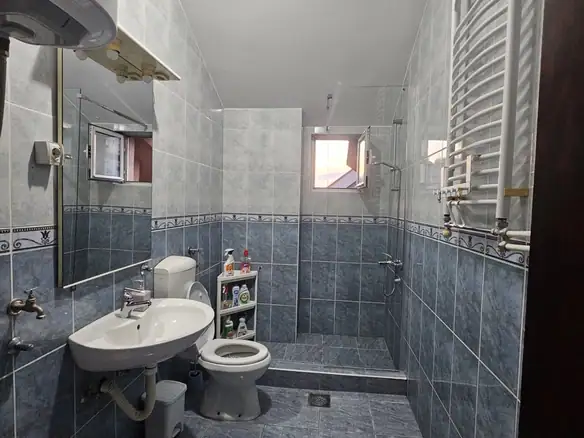 Izdavanje: Četvorosoban stan 150 m² – Stari aerodrom, Podgorica — fotografija 9