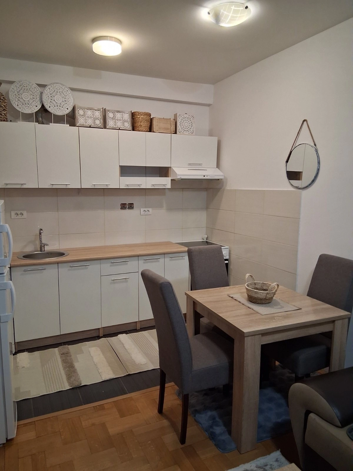 Namjesten-jednosoban-stan-Stari-aerodrom-Podgorica-3 Izdavanje: Jednosoban stan 45 m² – Stari aerodrom, Podgorica — fotografija 4